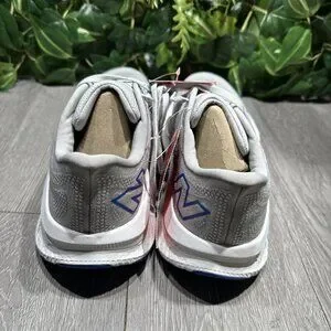 New Balance FuelCell Walker Elite Light Gray Size 9.5 D Sample Running Shoes New Balance | Shoes | New Balance Fuelcell Walker Elite  main image 2